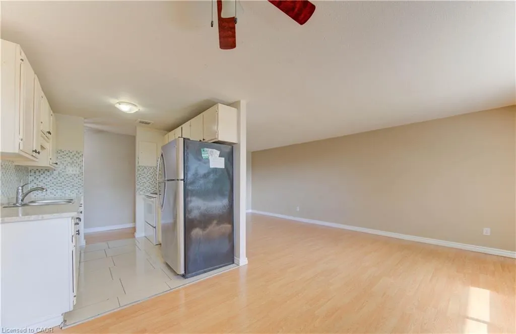 30 Avalon Place, #211