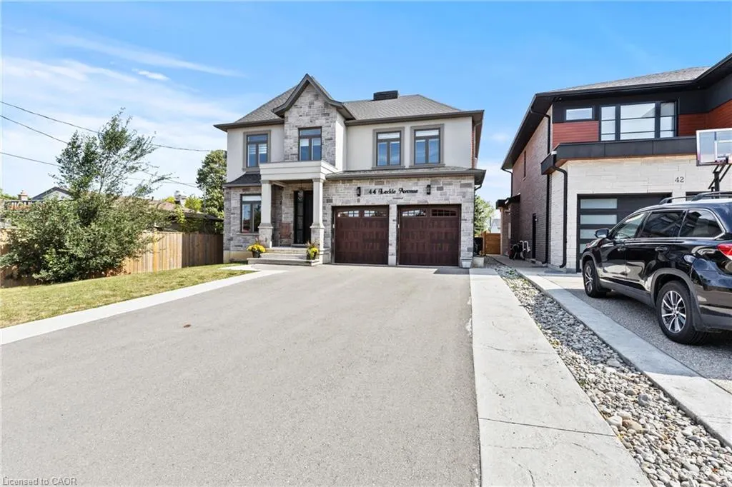 44 Leckie Avenue