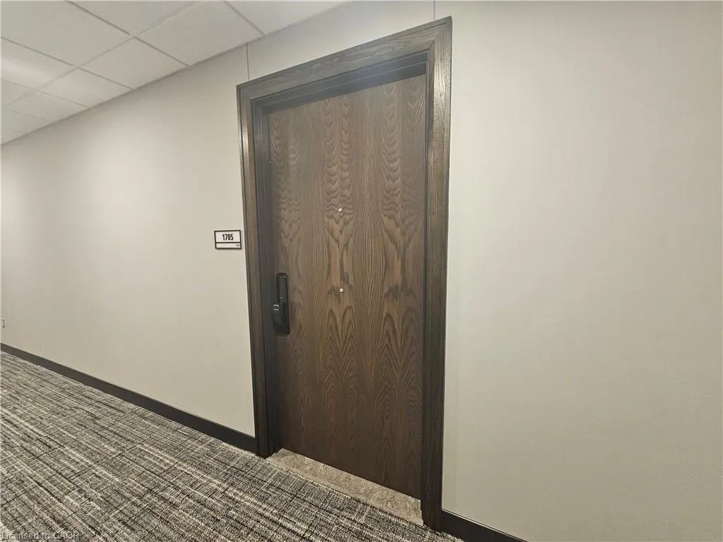 741 King Street W, #1705