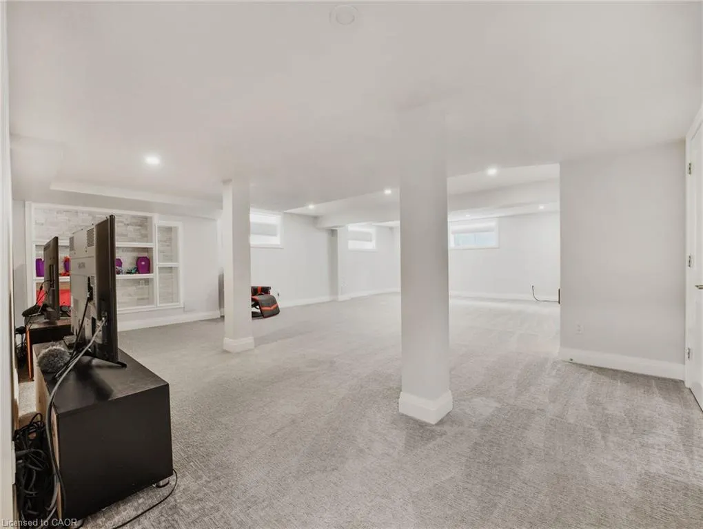 75 Monarch Woods Drive