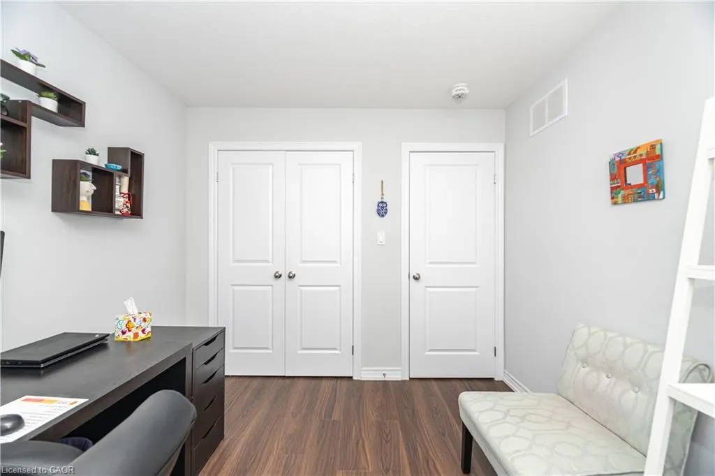 90 Raymond Road, #6