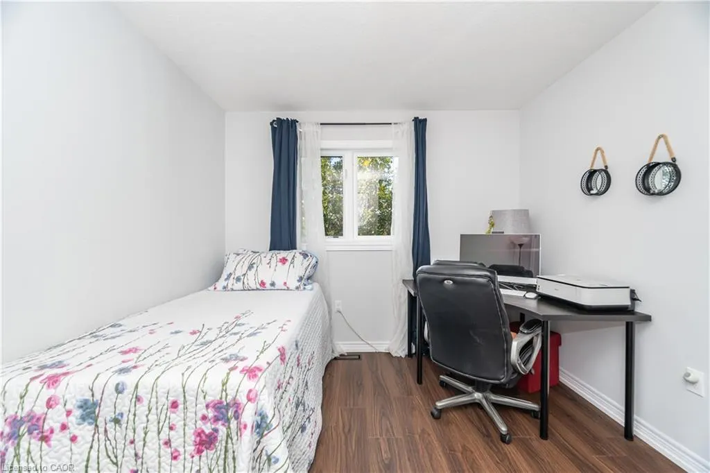 90 Raymond Road, #6