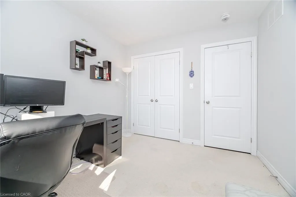 90 Raymond Road, #6