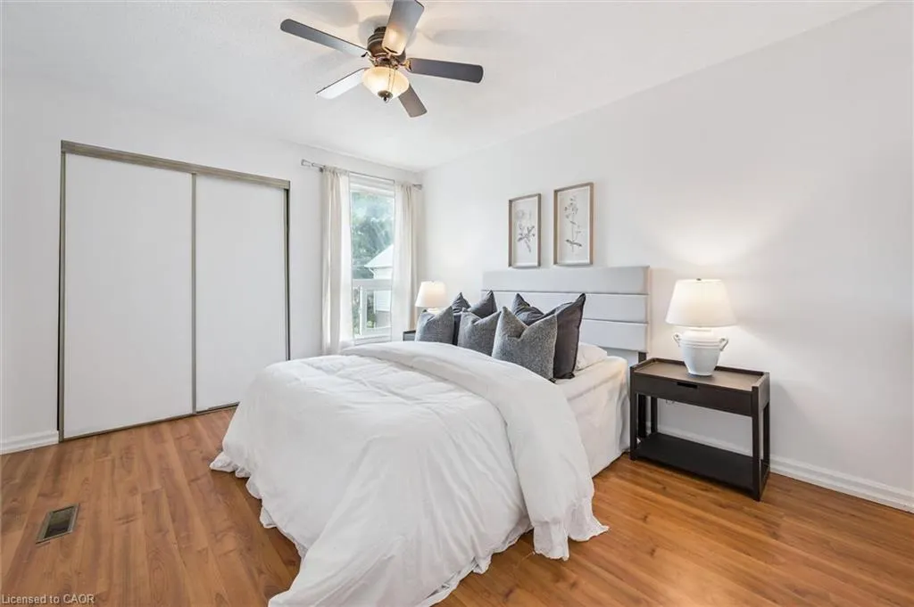 32 Mowat Boulevard, #52