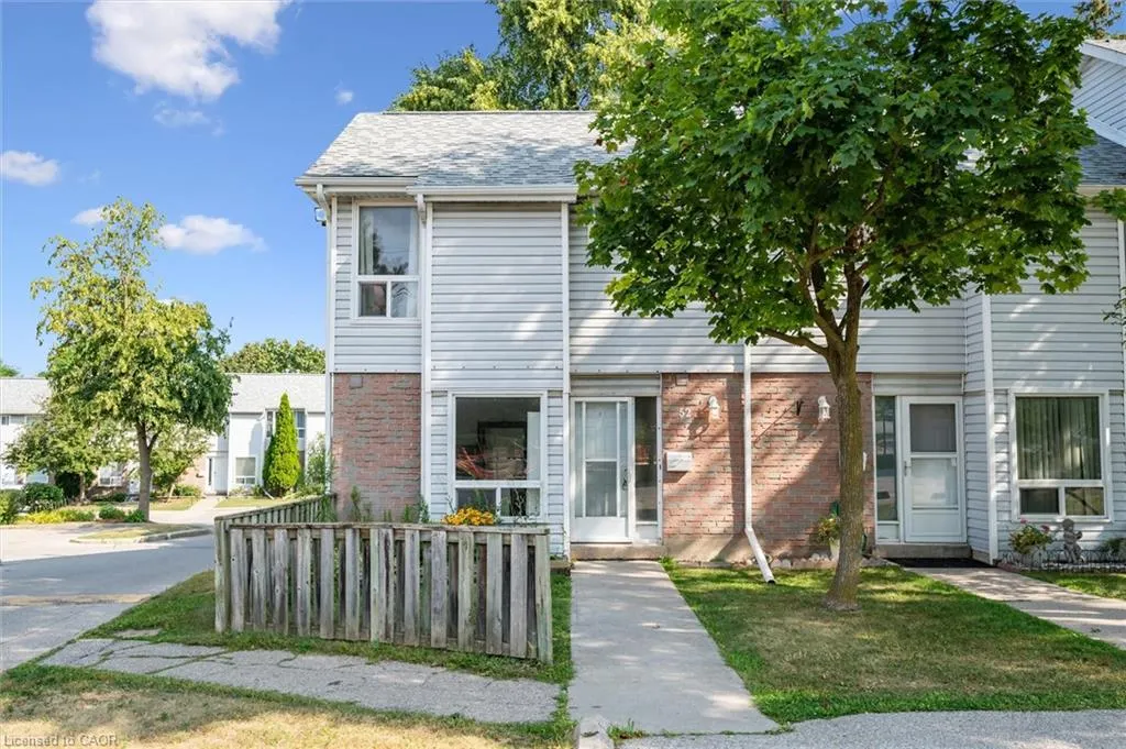 32 Mowat Boulevard, #52