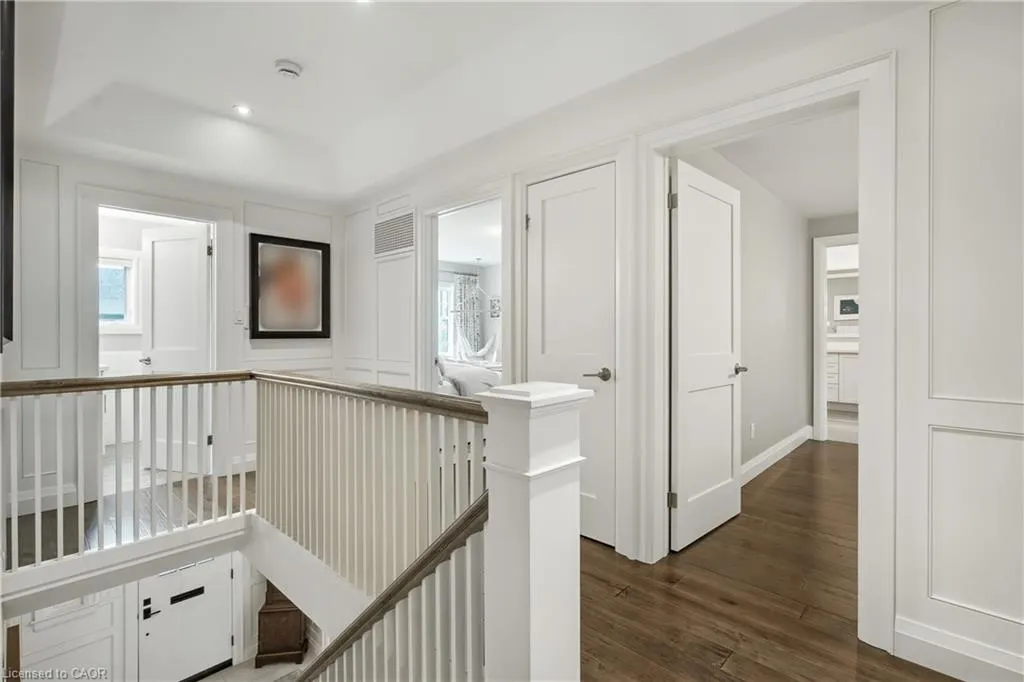 61 Oak Knoll Drive