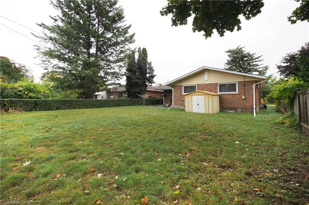 881 Dunbar Road