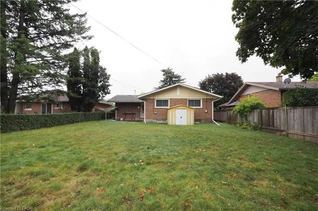881 Dunbar Road