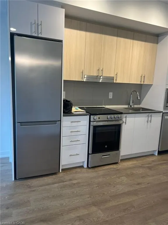 5081 Hurontario Street, #110