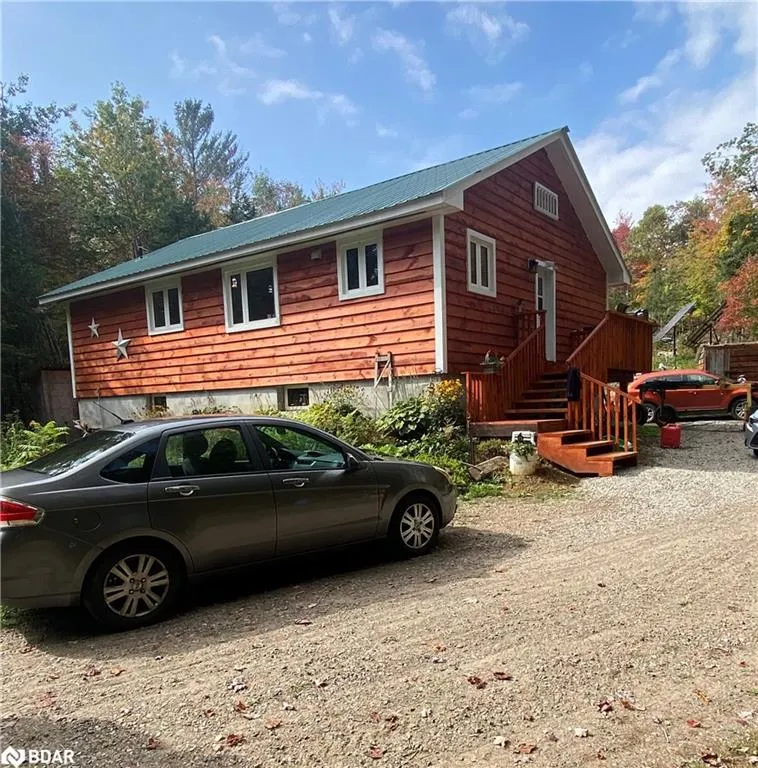 1070 Vankoughnet Road Road