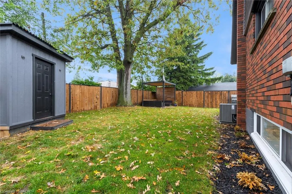 3 Mulock Avenue
