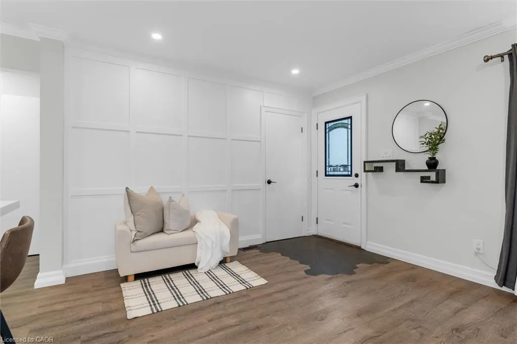 3 Mulock Avenue