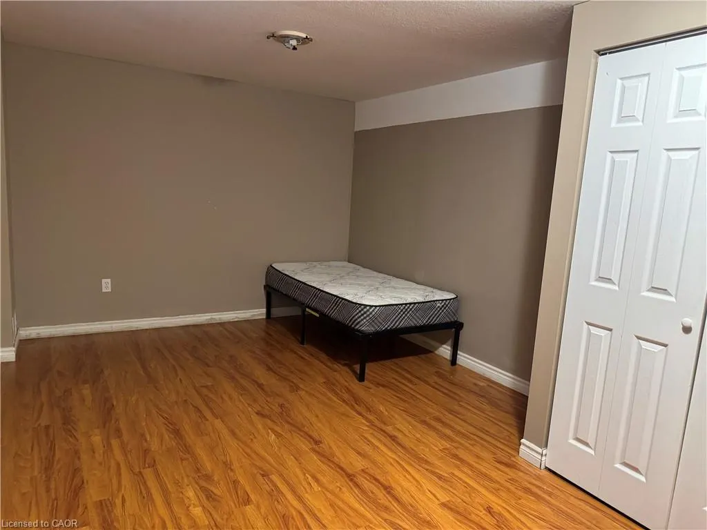 355 Havendale Crescent
