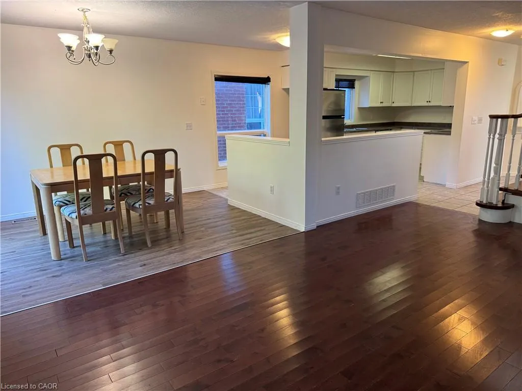 355 Havendale Crescent