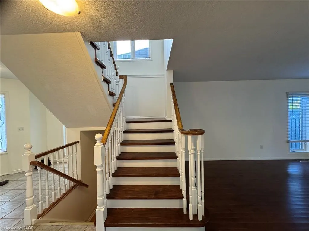 355 Havendale Crescent