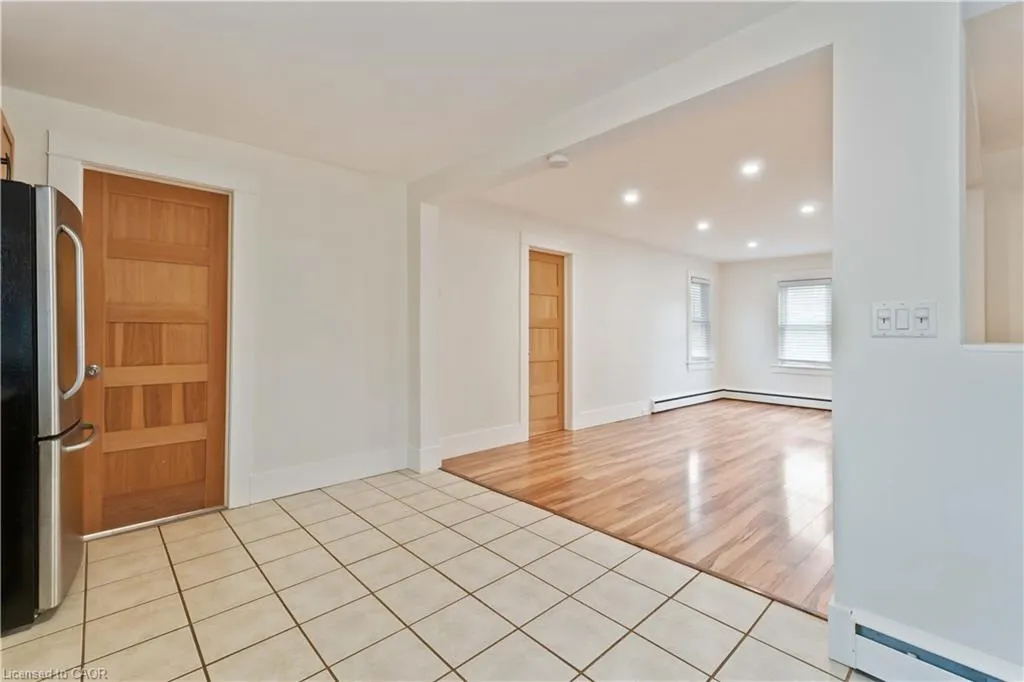 543 Vine Street