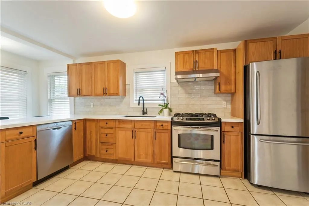 543 Vine Street