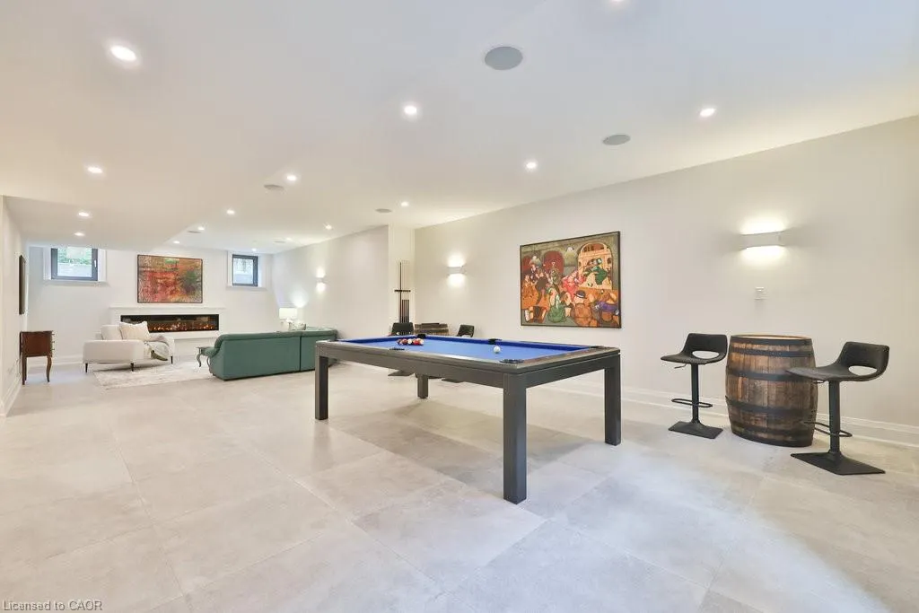 1456 Applewood Road