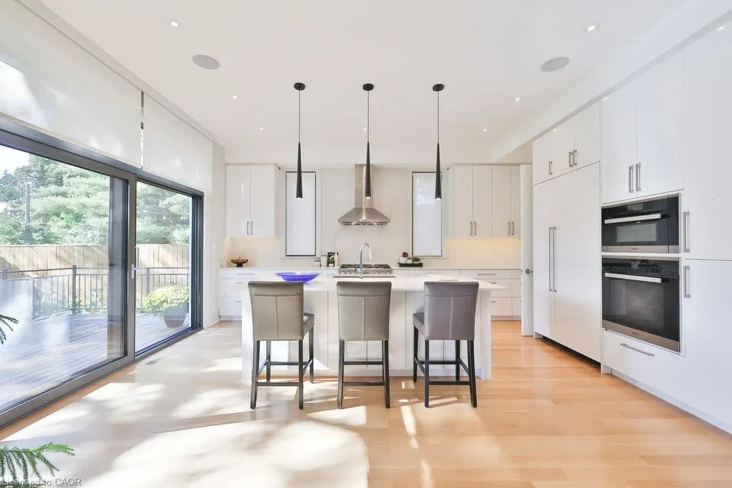 1456 Applewood Road