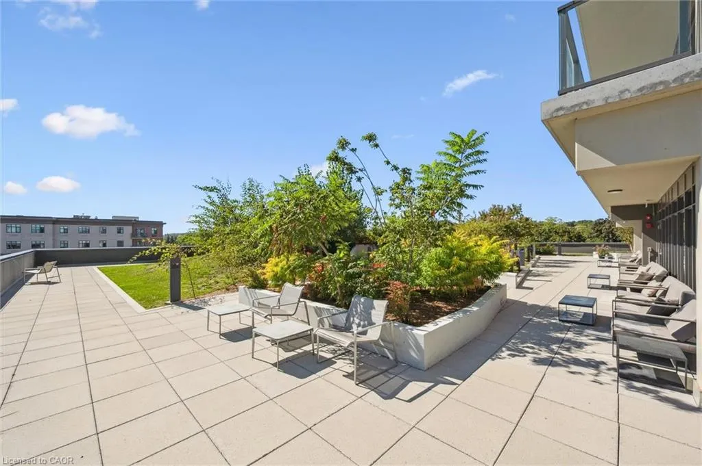 15 Glebe Street, #902