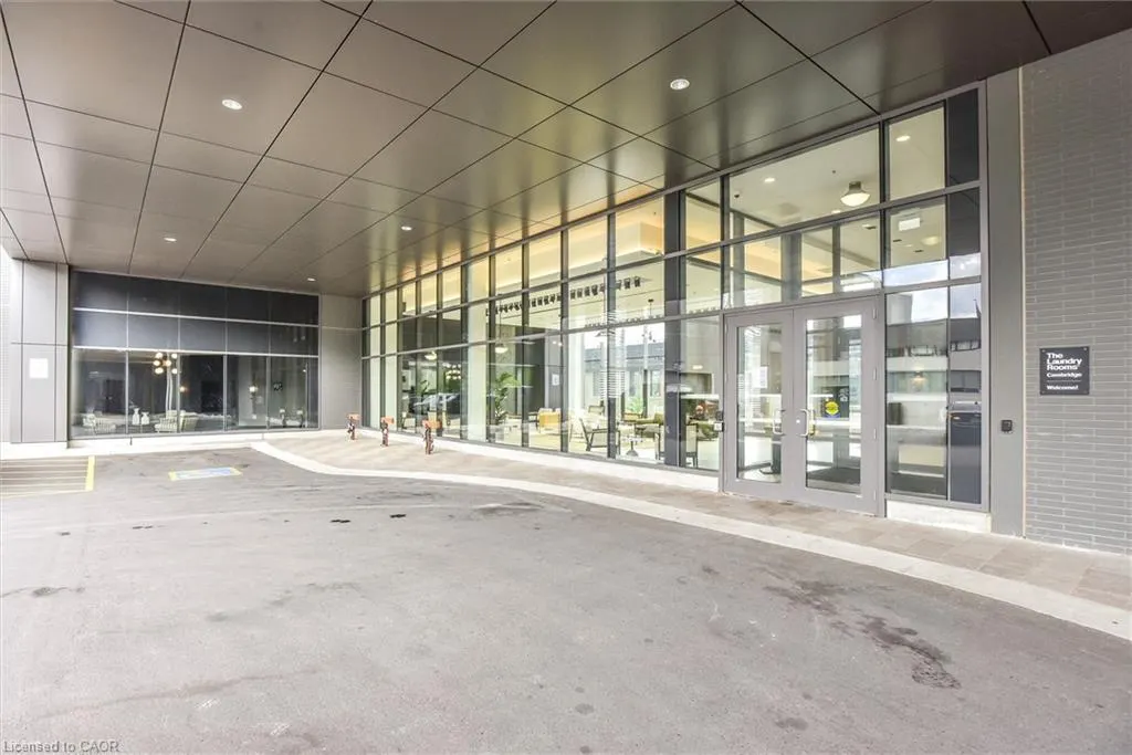 15 Glebe Street, #902