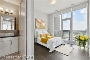 60 Charles Street W, #3008