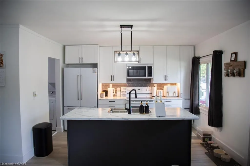 948 Mcdowell Road E