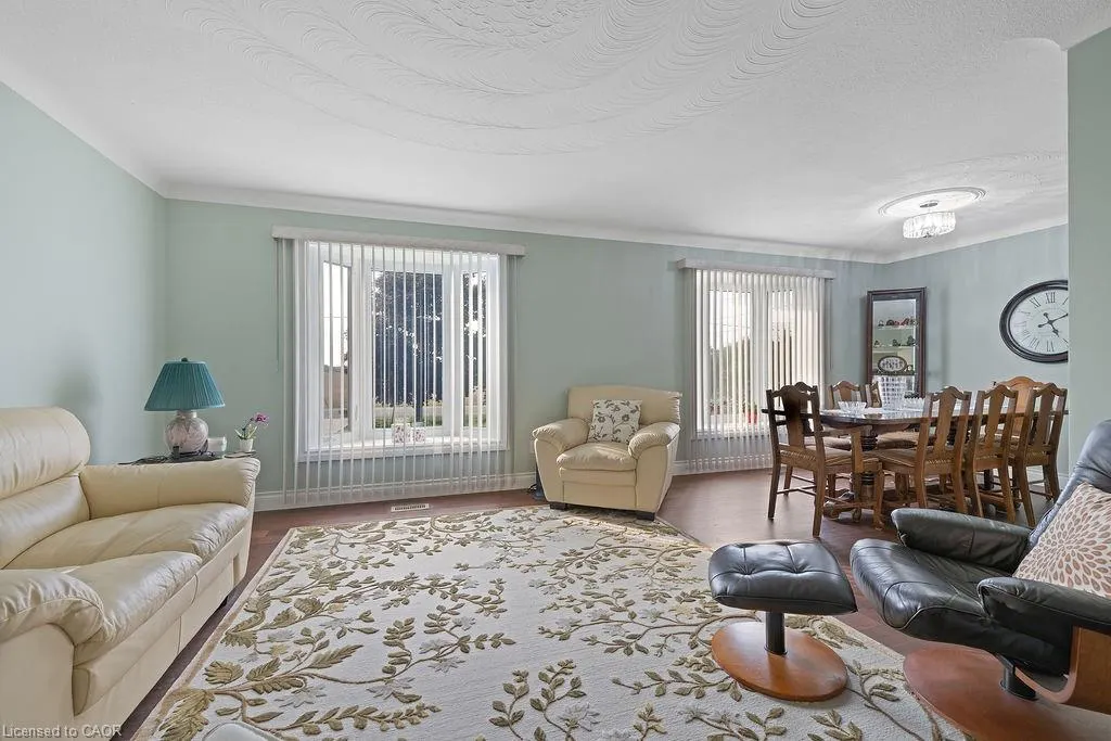 4299 Glancaster Road