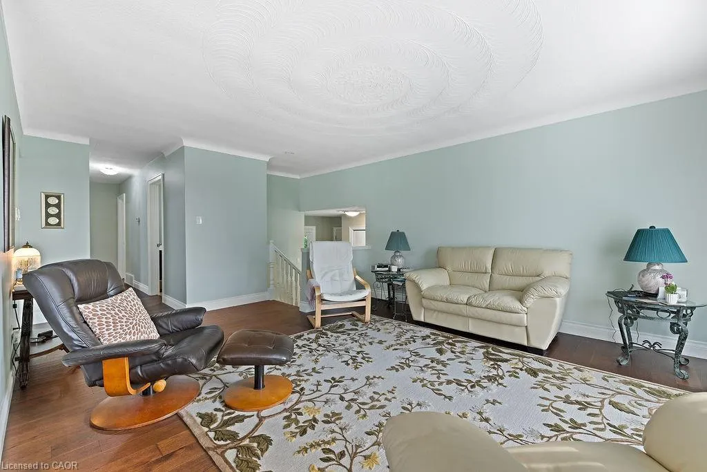4299 Glancaster Road