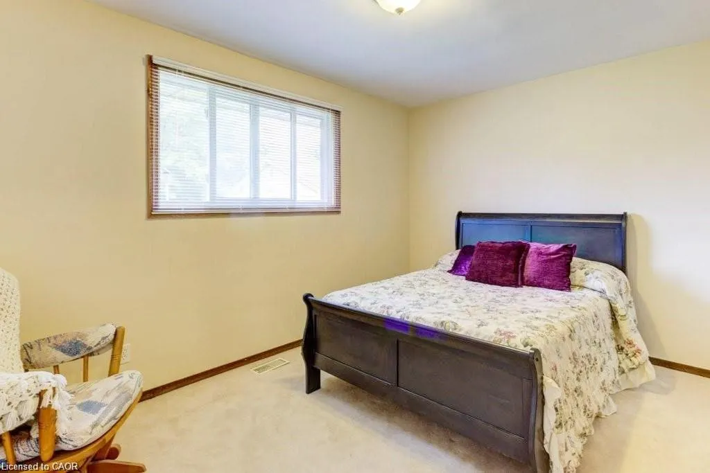 582 Skylark Road