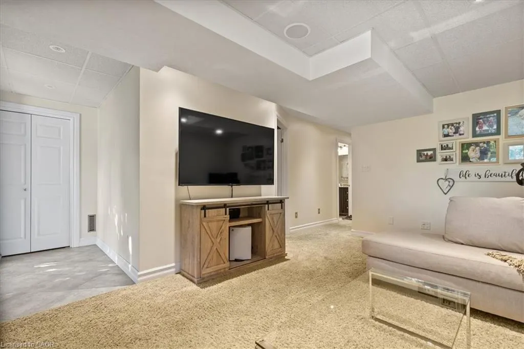 476 Hidden Creek Drive