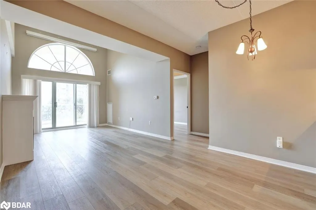 2075 Amherst Heights Drive, #606