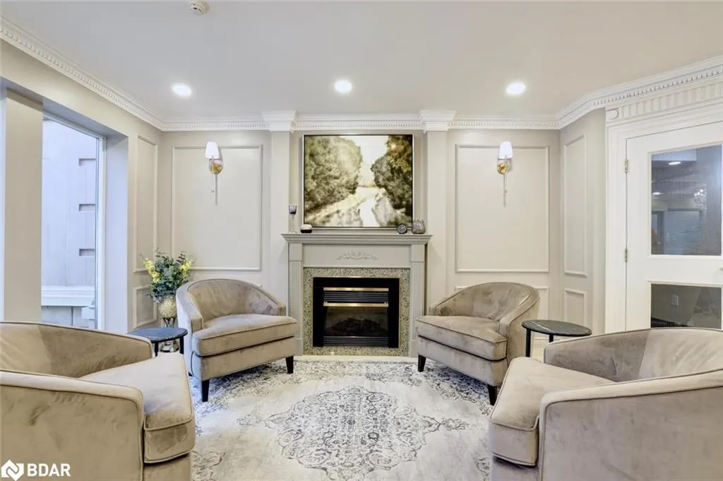 2075 Amherst Heights Drive, #606