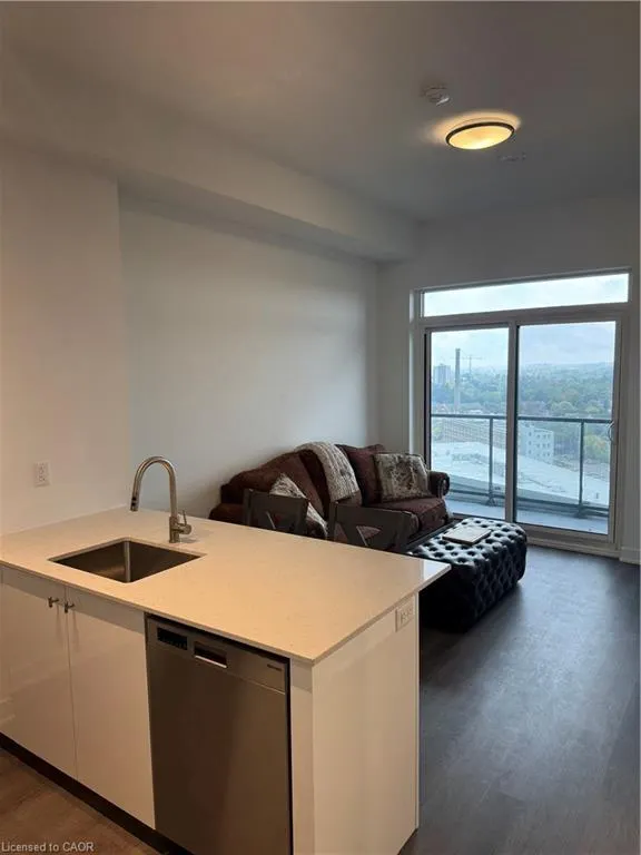 25 Wellington Street, #1002