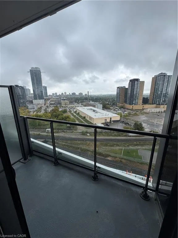 25 Wellington Street, #1002