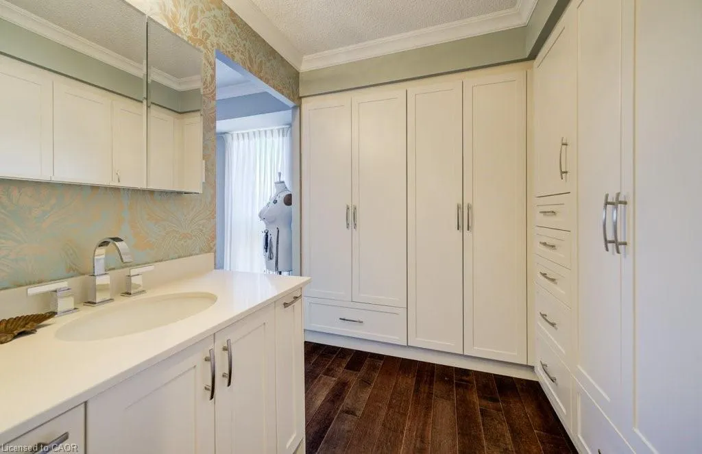 265 Westcourt Place, #505