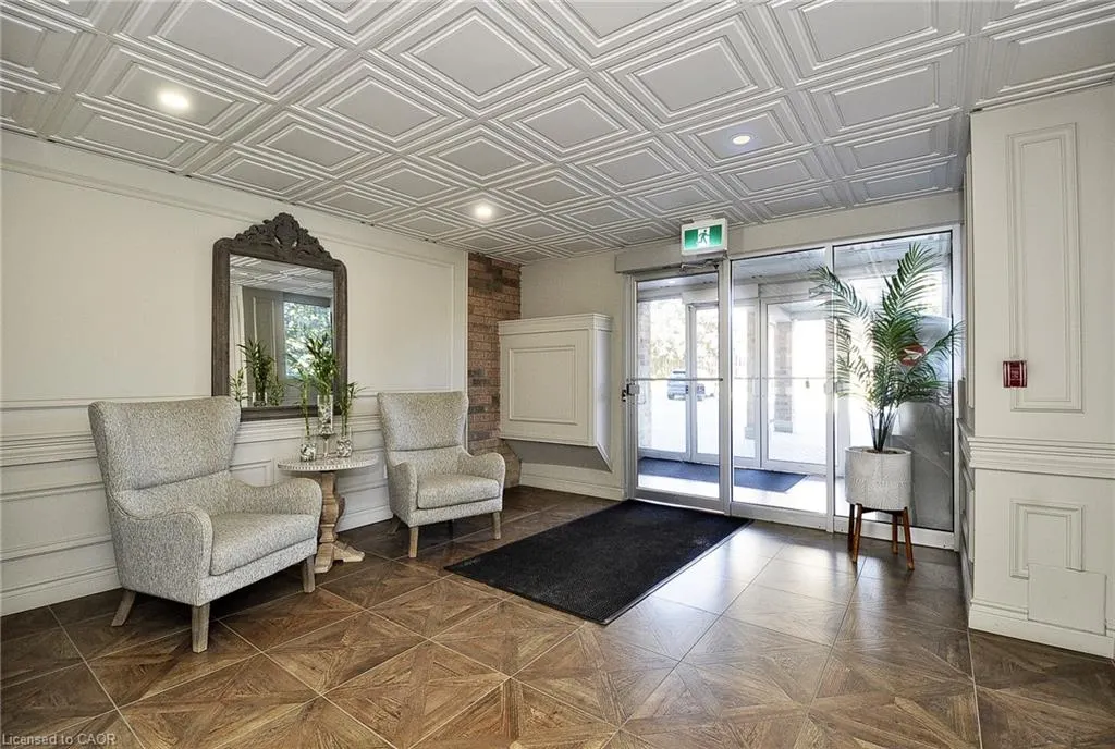 345 Briarmeadow Drive, #302