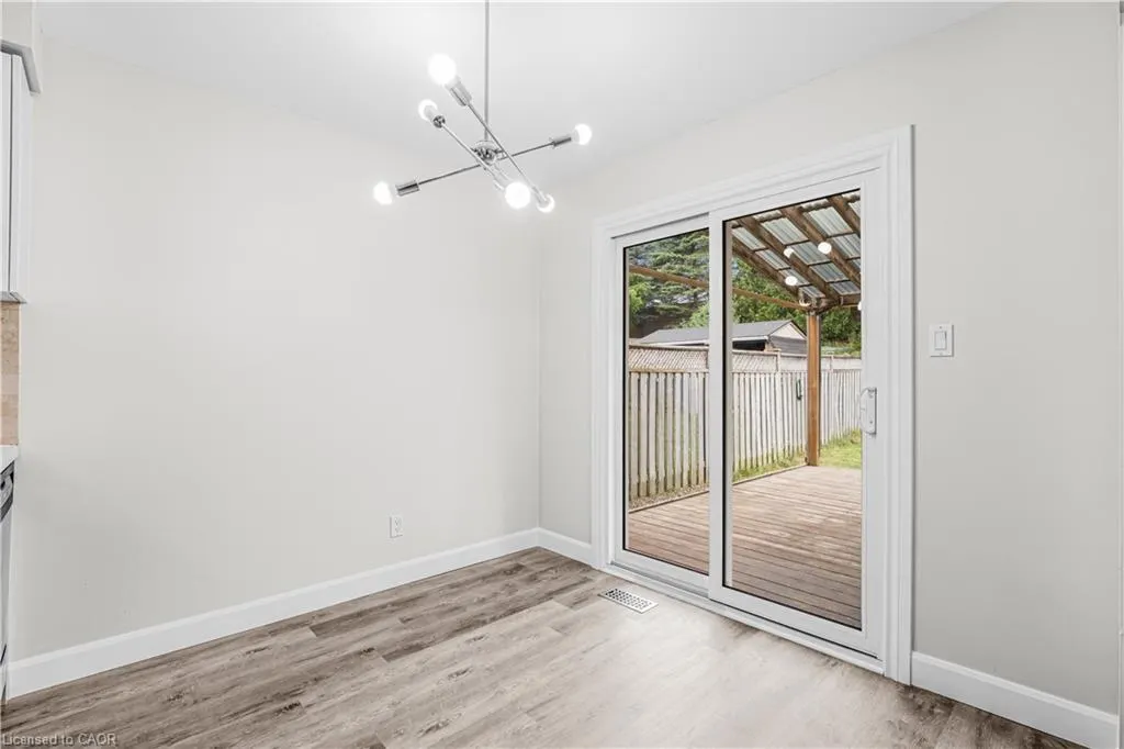 234 Inglis Street