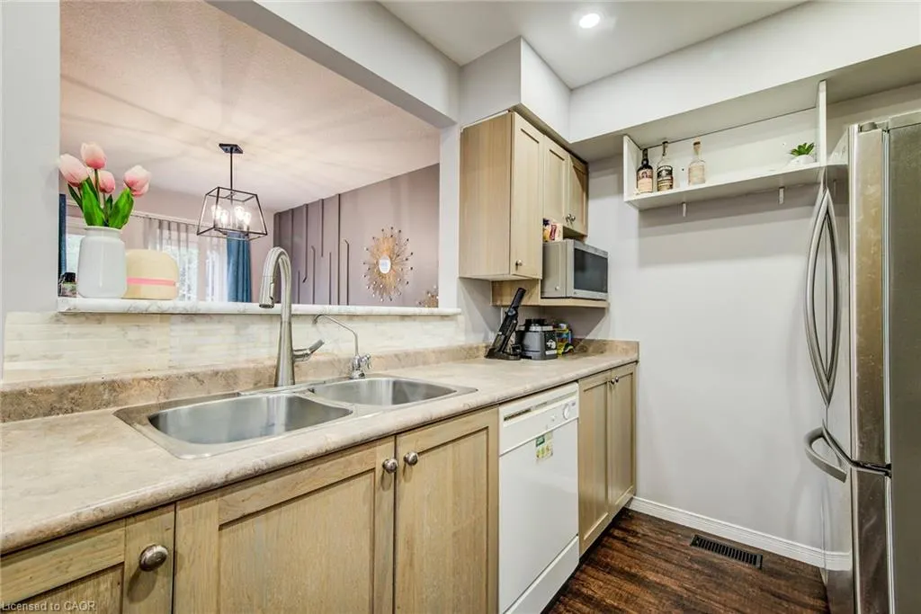 120 Dudhope Avenue, #20