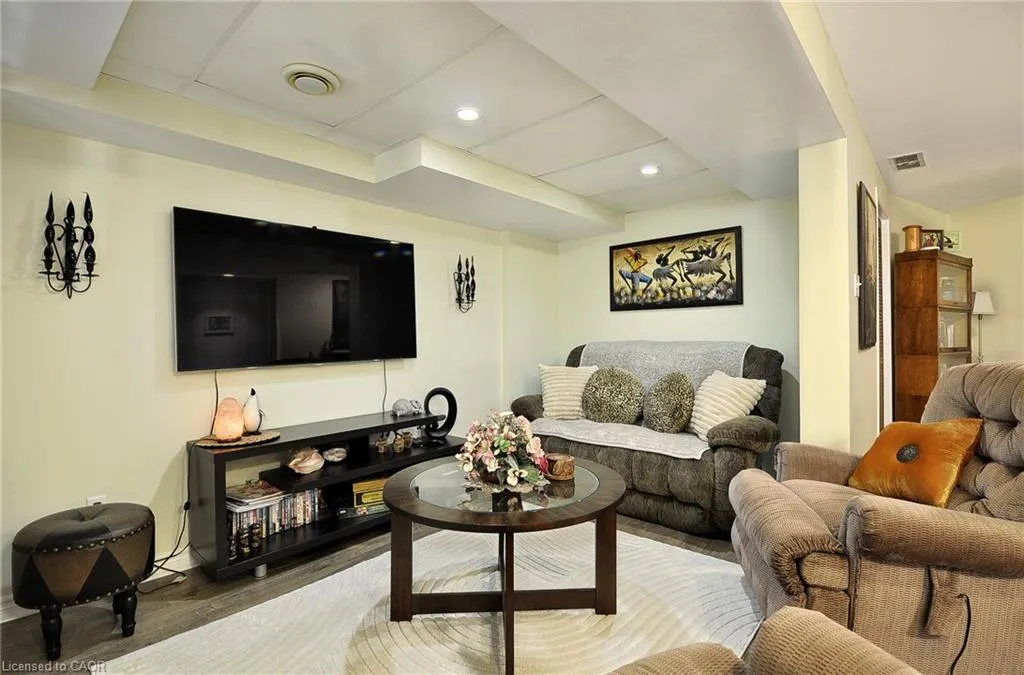 8 Brandy Crescent