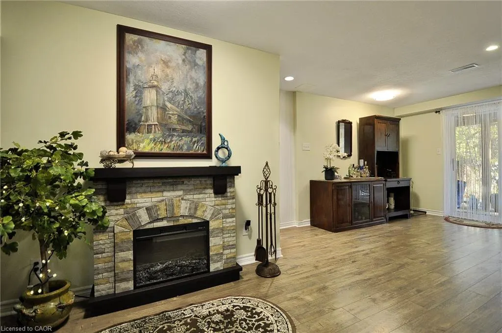 8 Brandy Crescent