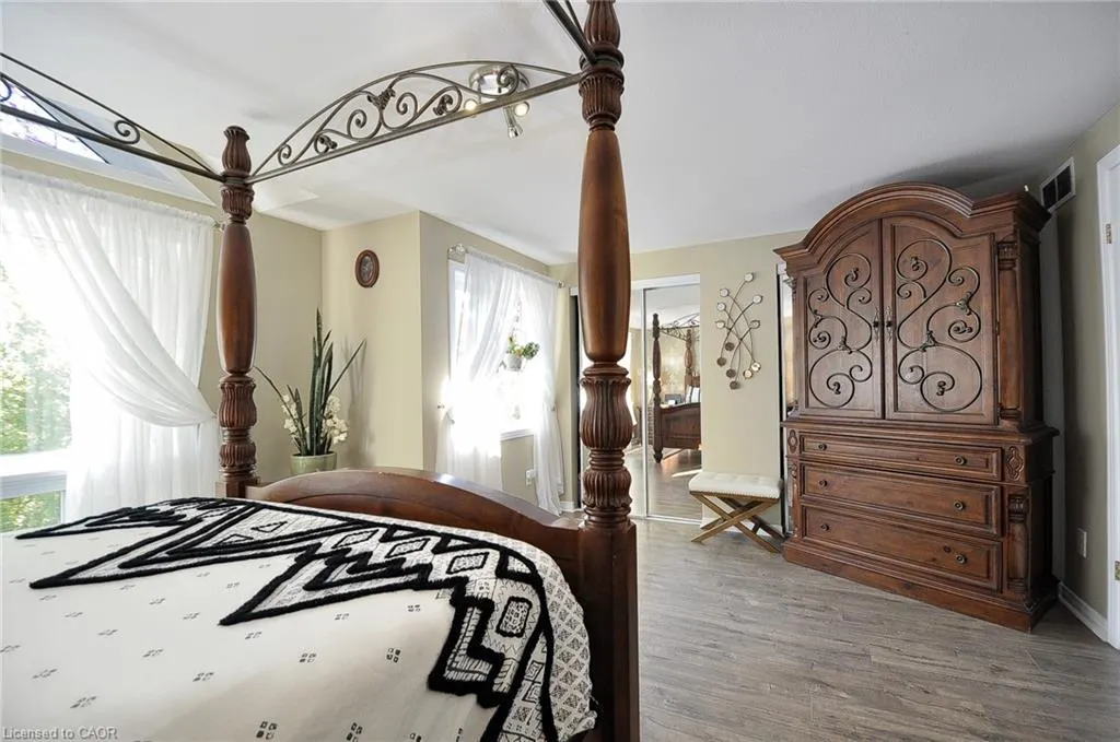 8 Brandy Crescent