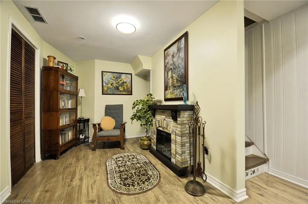 8 Brandy Crescent