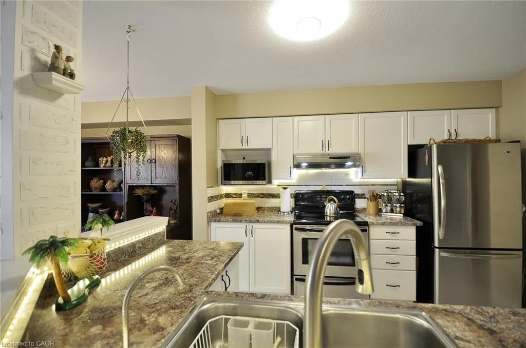 8 Brandy Crescent