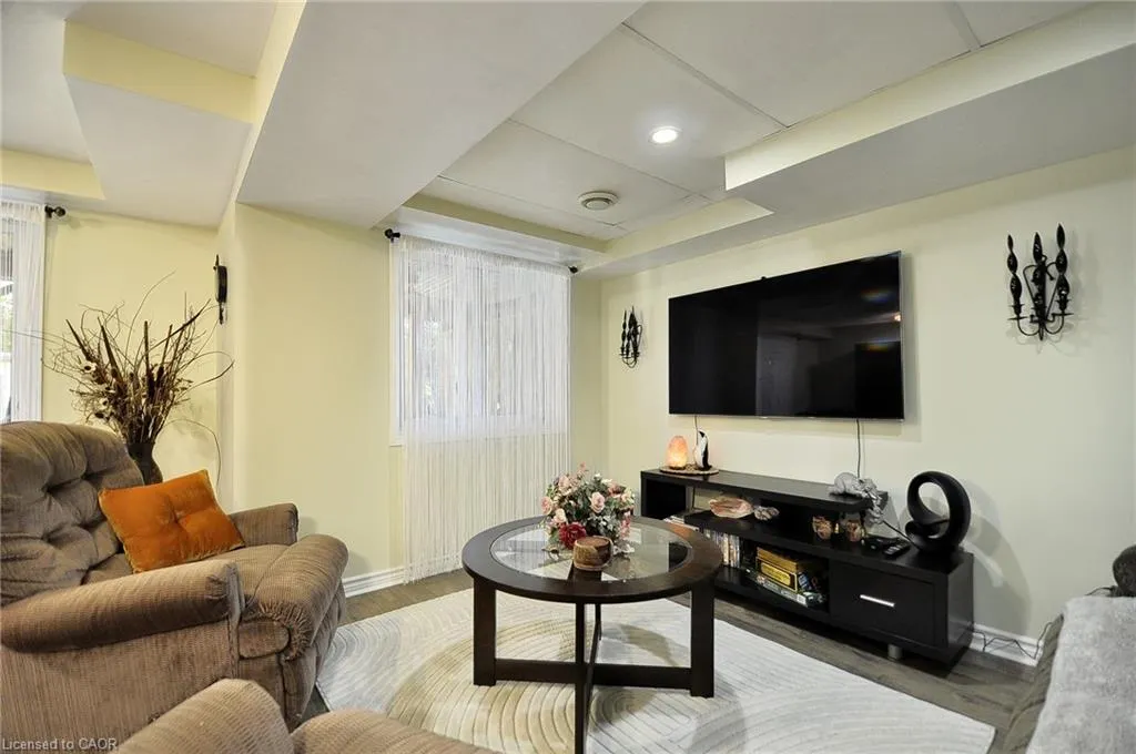8 Brandy Crescent