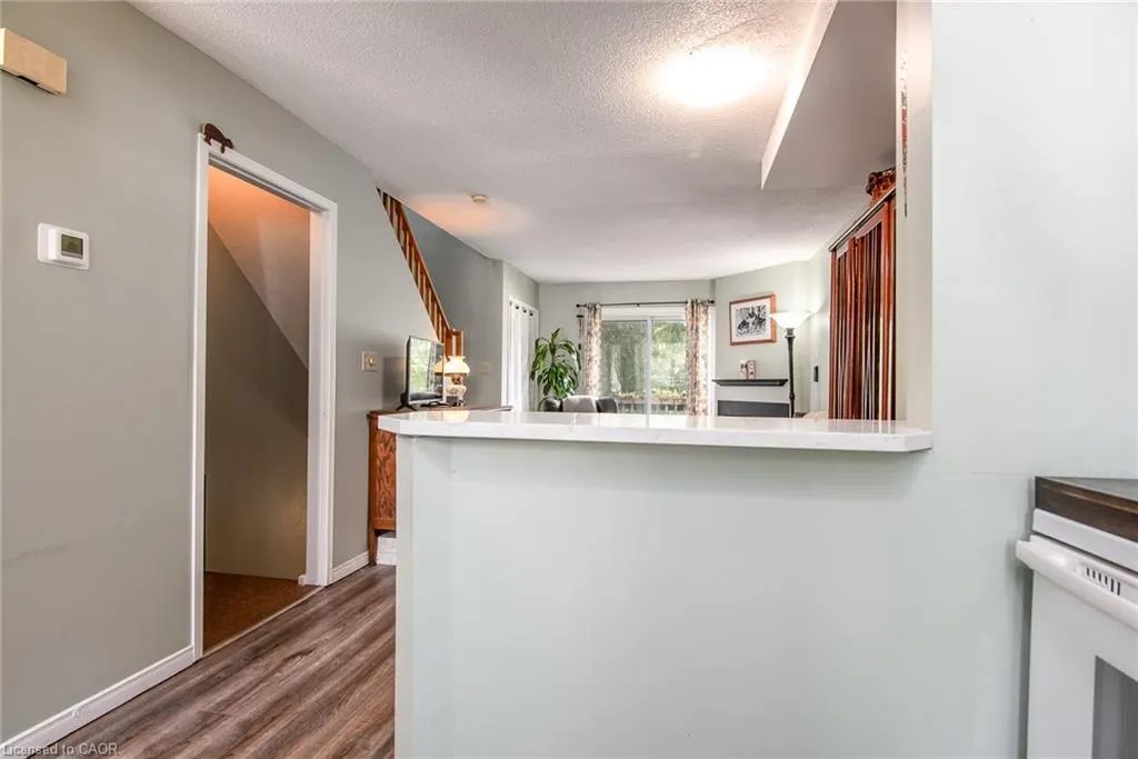 465 Beechwood Place, #2