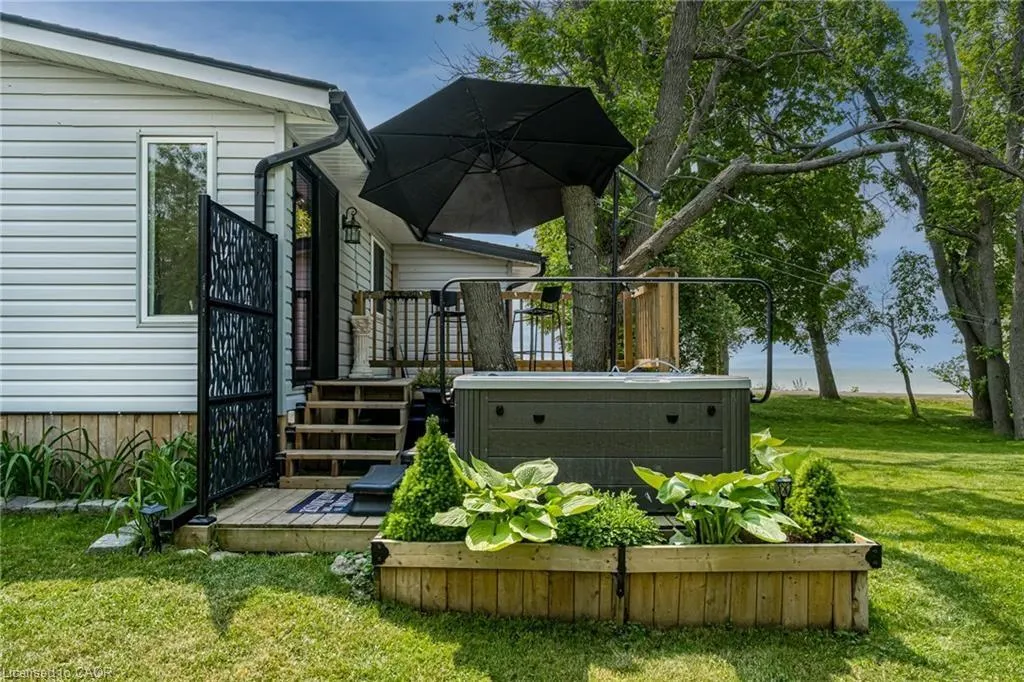 71 Lakeshore Road