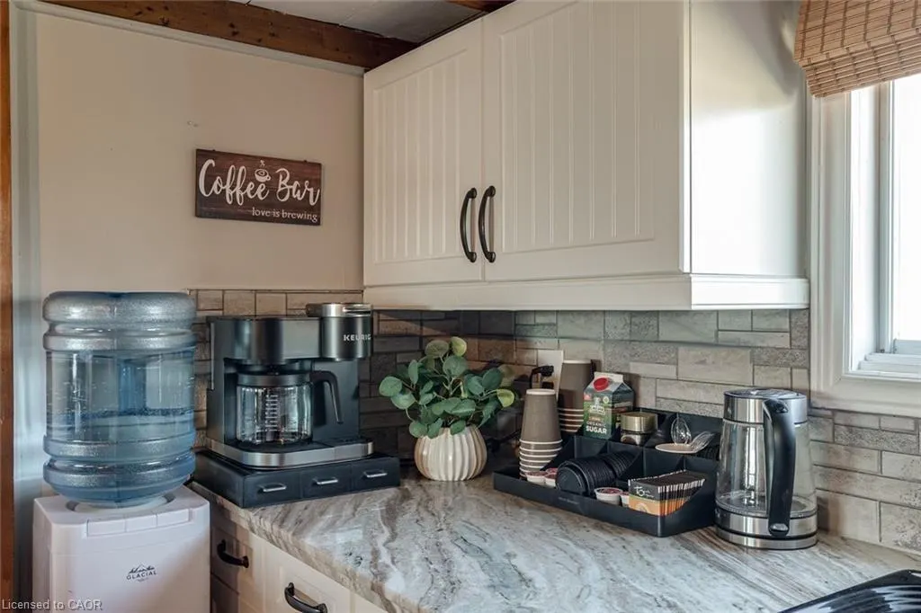 71 Lakeshore Road