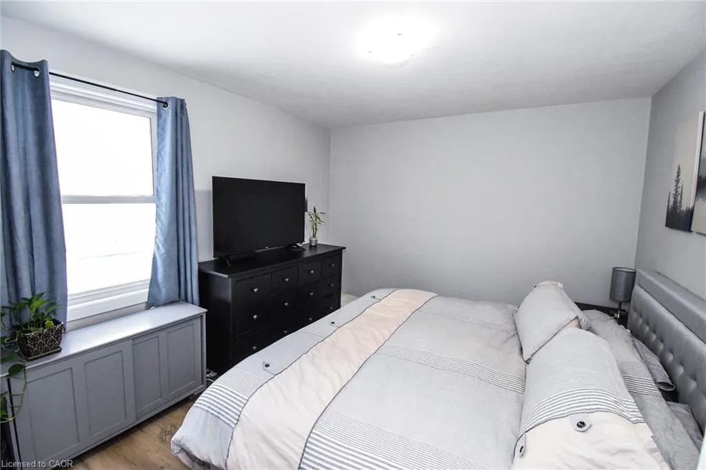 176 East 43rd Street