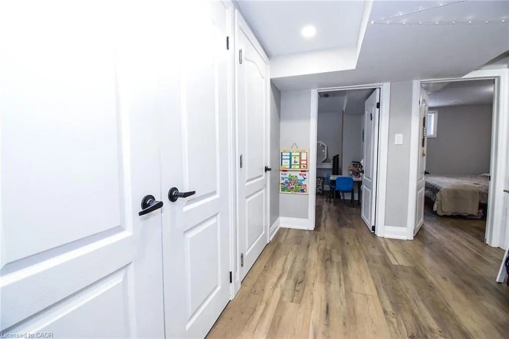 176 East 43rd Street